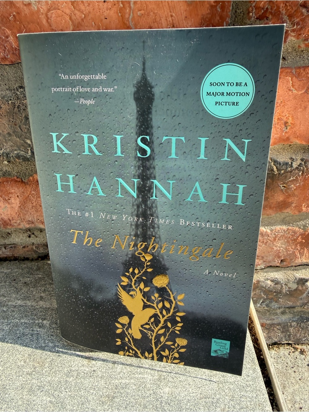 Kristin Hannah The Nightingale - paperback Teal & Gold Cover